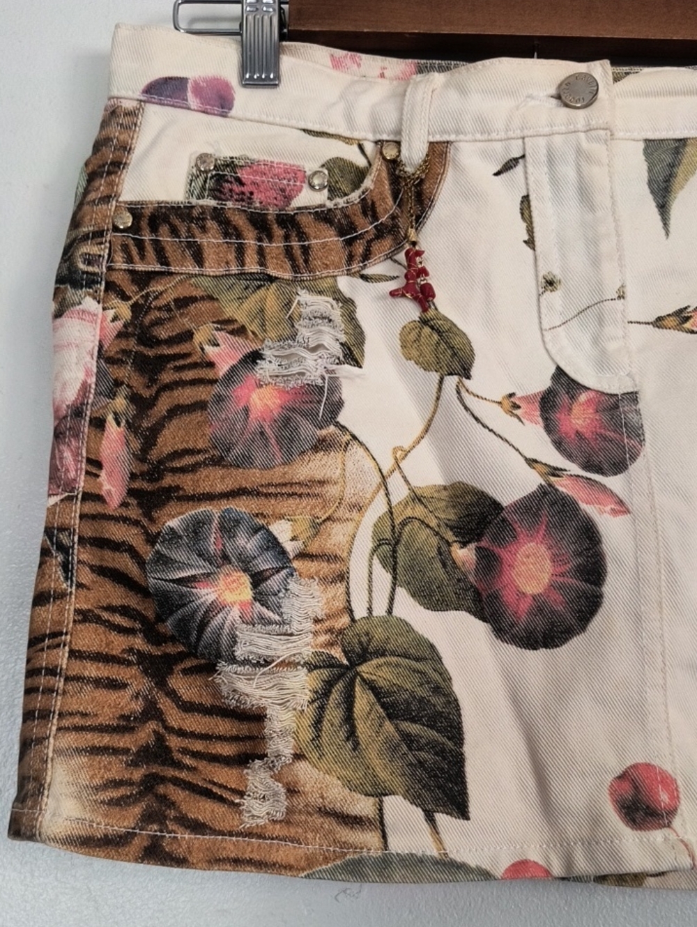 Vintage Y2K Roberto Cavalli Floral Tiger Print Denim Distressed Mini Skirt Sz S - Picture 9 of 17